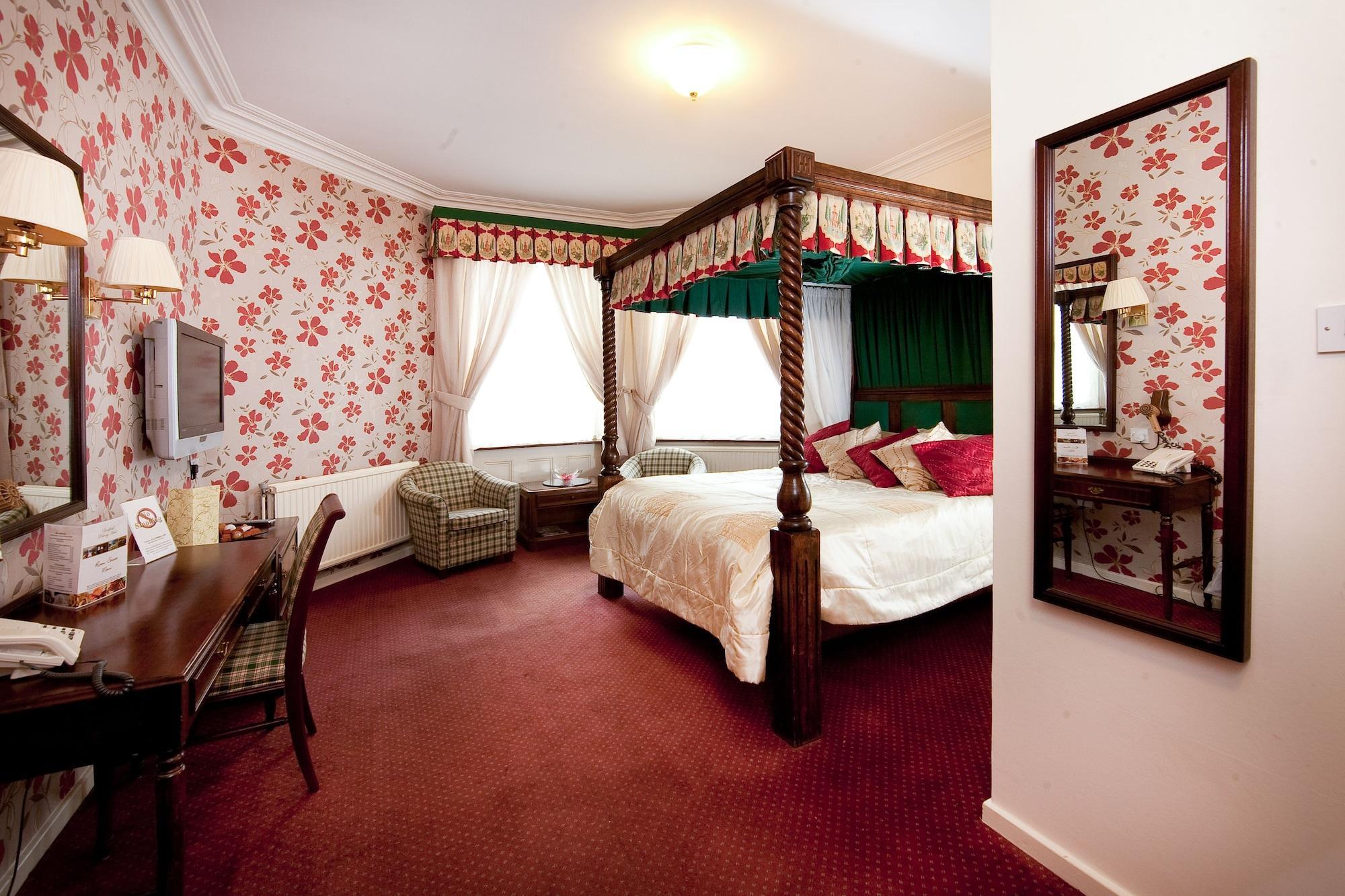 Hamlet Hotel 3*
